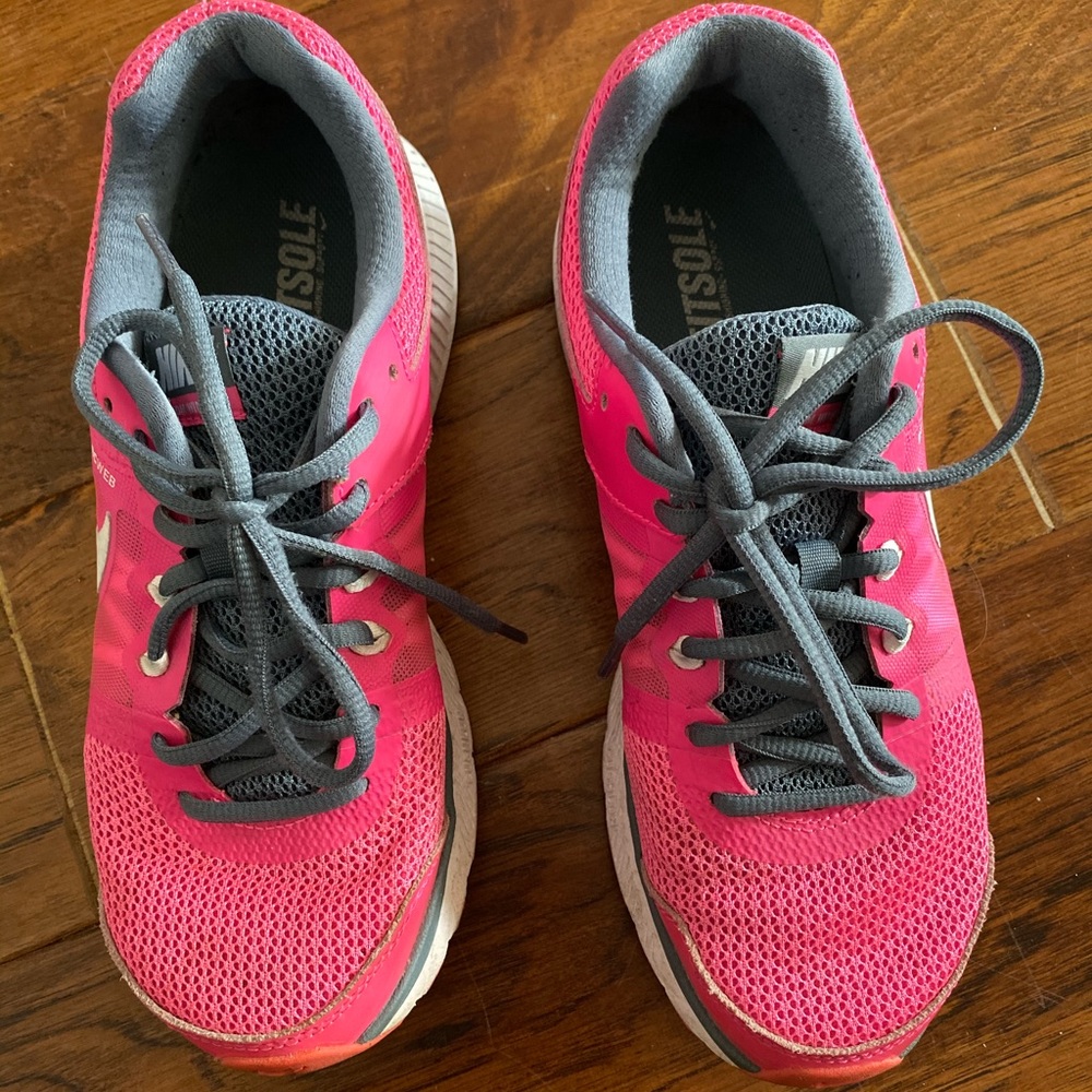 Nike Dynamic - woman’s